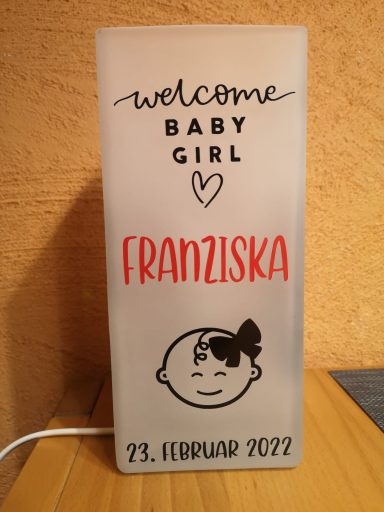 Kleine Lampe als Geschenk zur Geburt