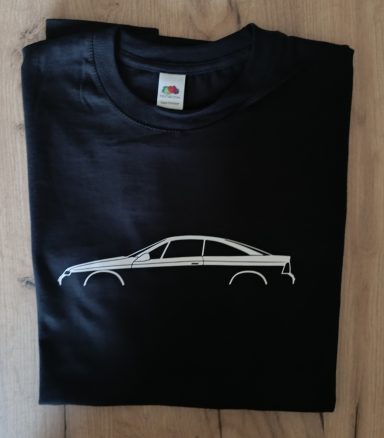 schwarzes T-Shirt mit Silhouette eines Opel Calibra