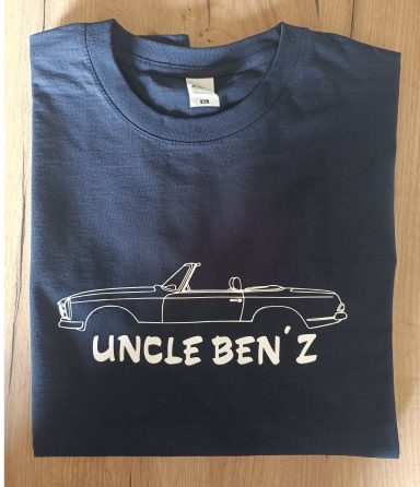Pagode W113 Cabrio dunkelblaues T-Shirt mit der Silhouette der Mercedes Benz Pagode W113 Cabrio