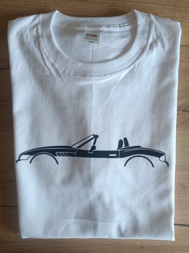 weißes T-Shirt mit Silhouette eines BMW Z3 Roadster