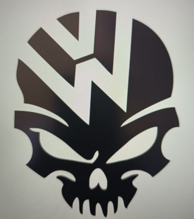 weißes T-Shirt mit VW Skull-Logo 