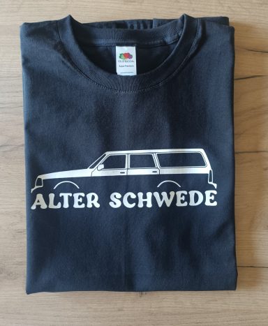 schwarzes T-Shirt mit Silhouette eines Volvo 245