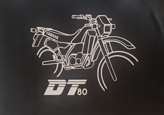 schwarzes T-Shirt mit Yamaha DT80 LC2 53V