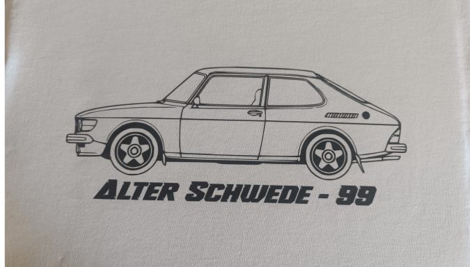 T-Shirt mit Silhouette eines Saab 99
