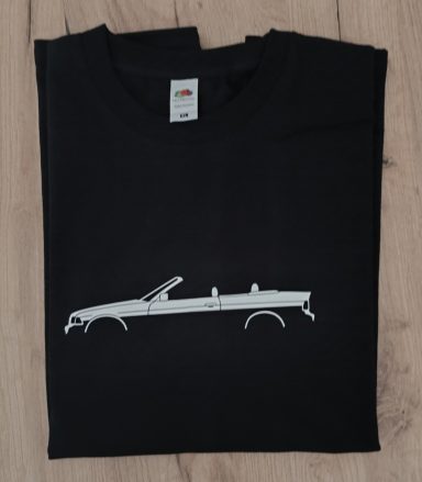 Schwarzes T-Shirt mit Silhouette eines 3er BMW E36 Cabrio